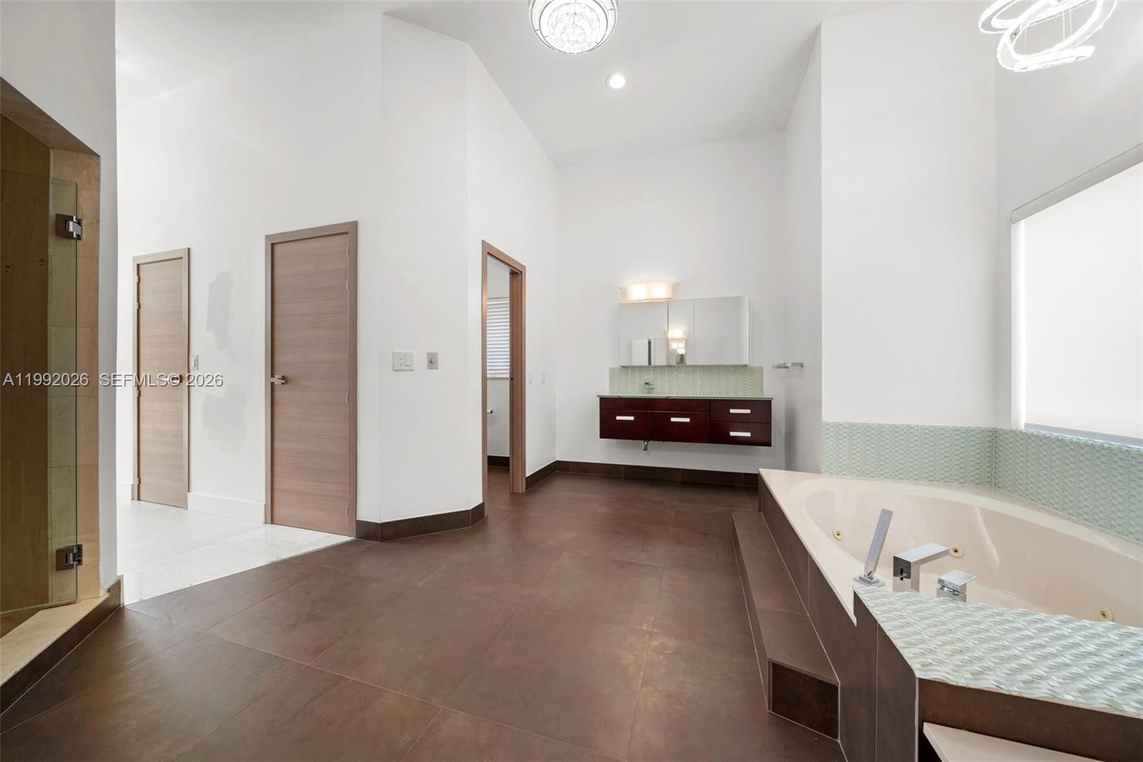 Real estate property located at 15501 77th Ave, Miami-dade, Royal Cutler Estates, Palmetto Bay, FL