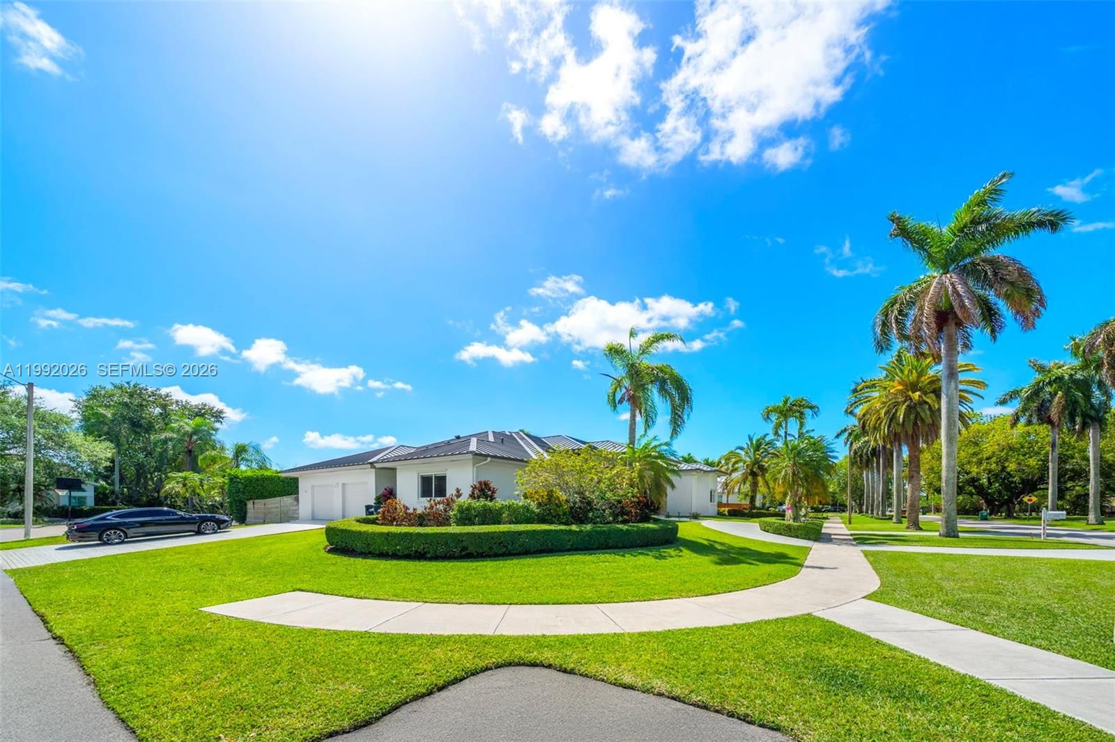 Real estate property located at 15501 77th Ave, Miami-dade, Royal Cutler Estates, Palmetto Bay, FL