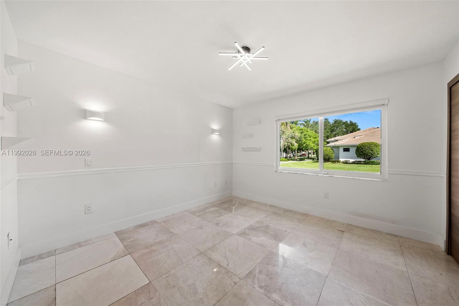 Real estate property located at 15501 77th Ave, Miami-dade, Royal Cutler Estates, Palmetto Bay, FL