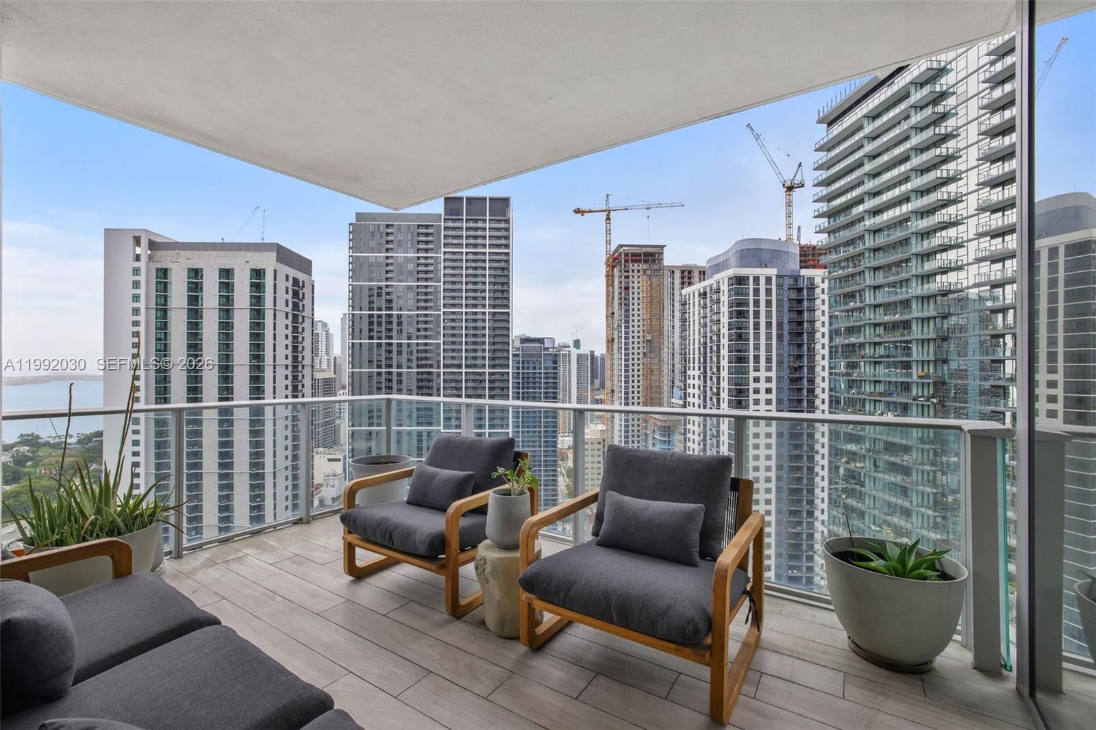 Real estate property located at 851 1st Ave #3211, Miami-dade, Paramount Miami Worldcent, Miami, FL