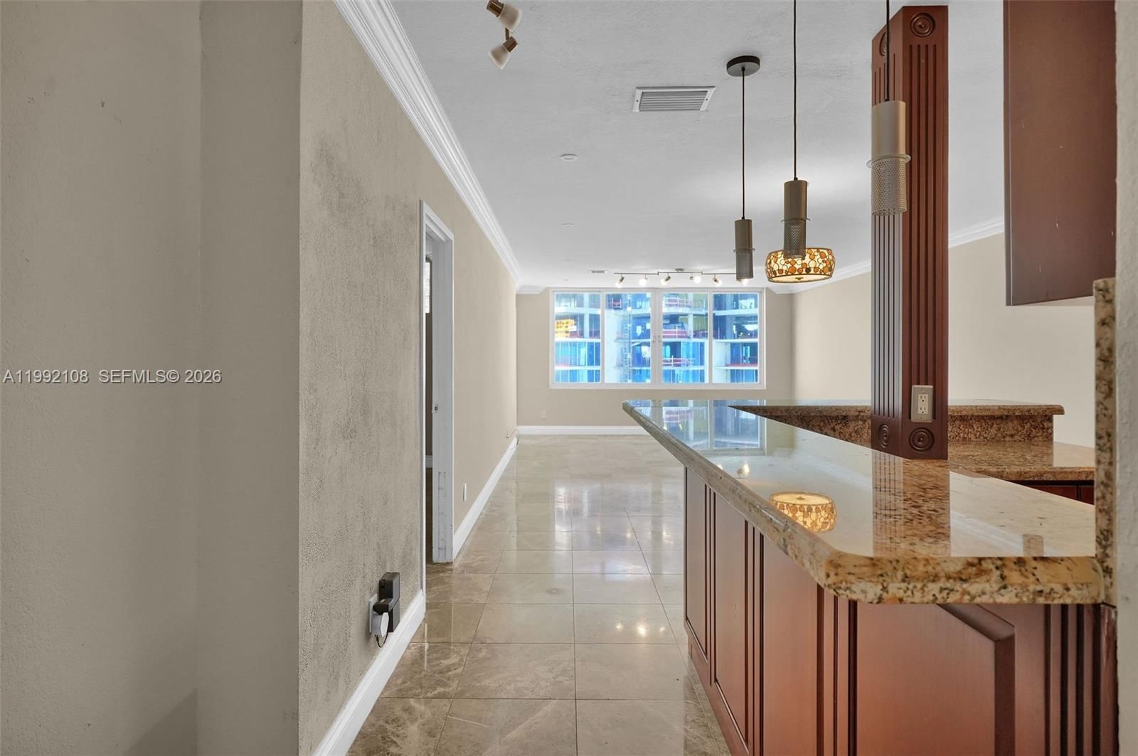 Real estate property located at 5401 Collins Ave #1514, Miami-dade, The Carriage House Condo, Miami Beach, FL