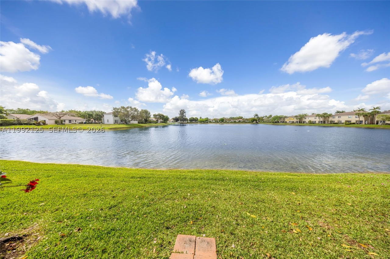 Real estate property located at 12158 5th Ct, Broward, Pelican Pointe, Pembroke Pines, FL