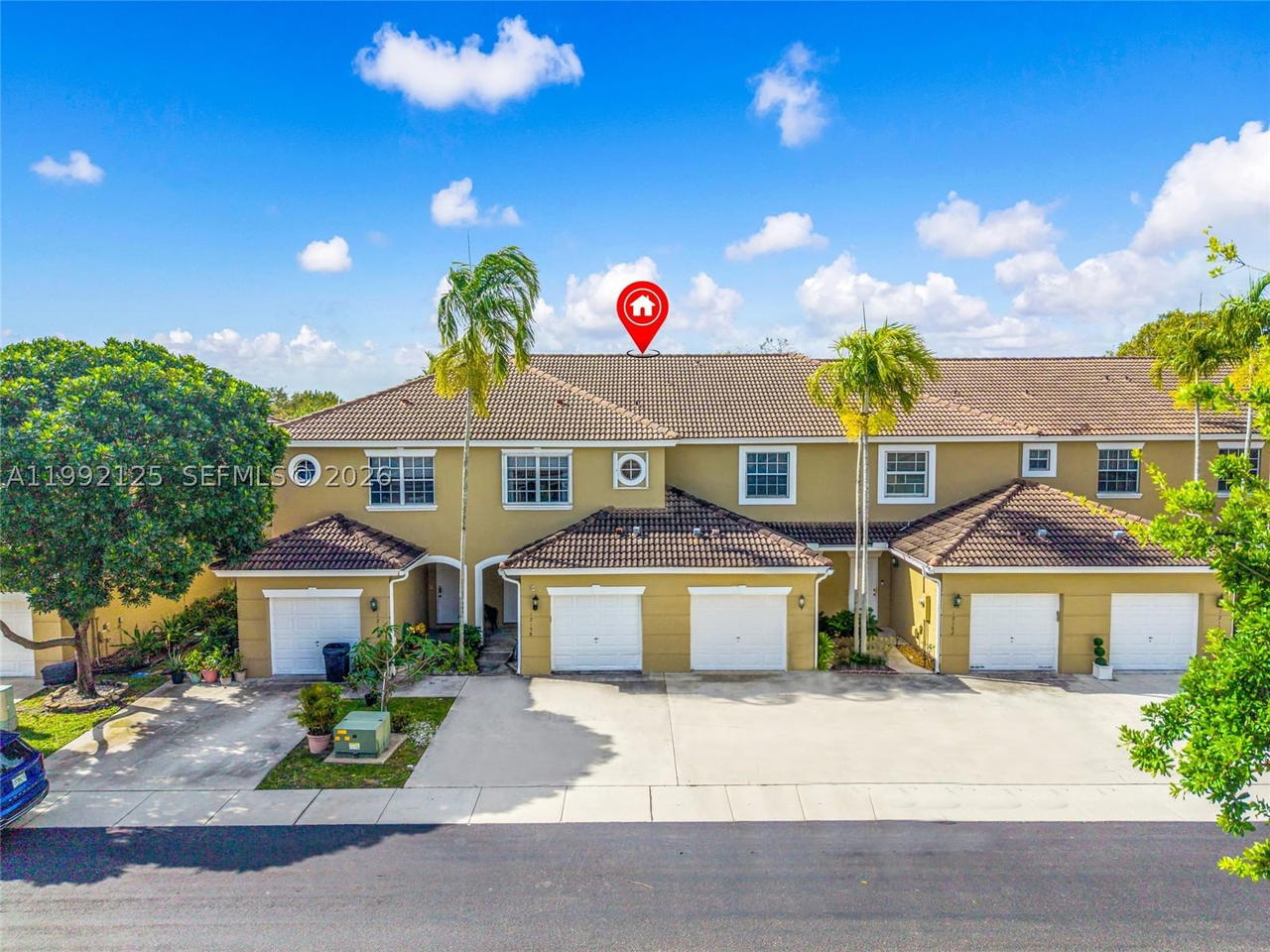 Real estate property located at 12158 5th Ct, Broward, Pelican Pointe, Pembroke Pines, FL