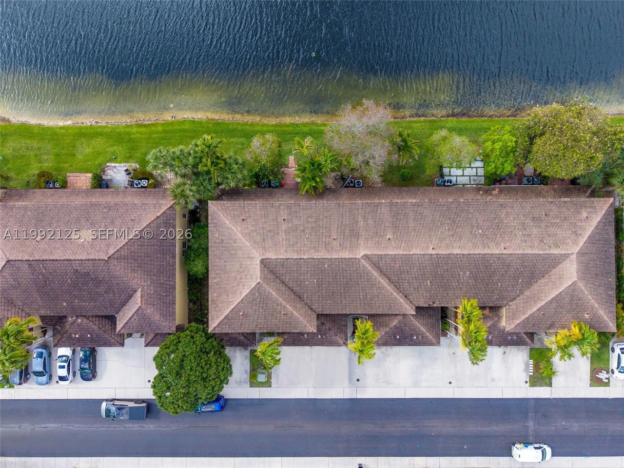 Real estate property located at 12158 5th Ct, Broward, Pelican Pointe, Pembroke Pines, FL