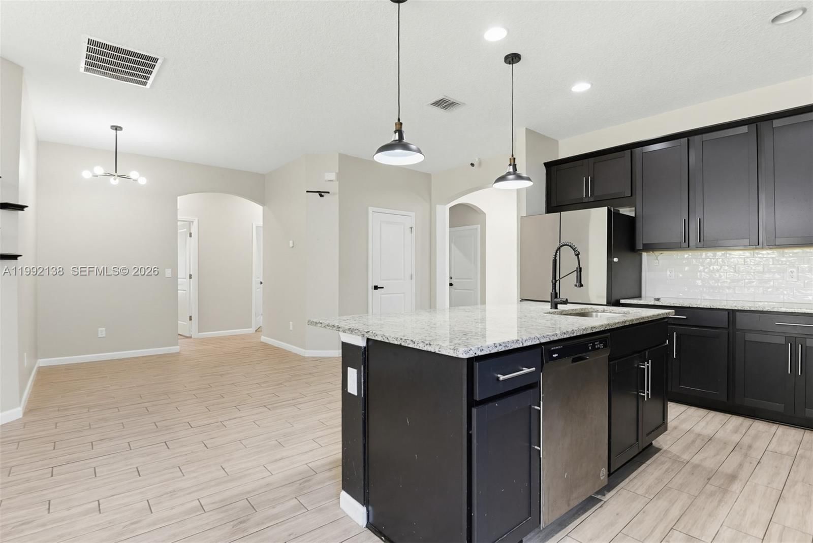Real estate property located at 1034 CHELAN FALLS DR, Volusia, Lakewood Park Phase 1, Deland, FL