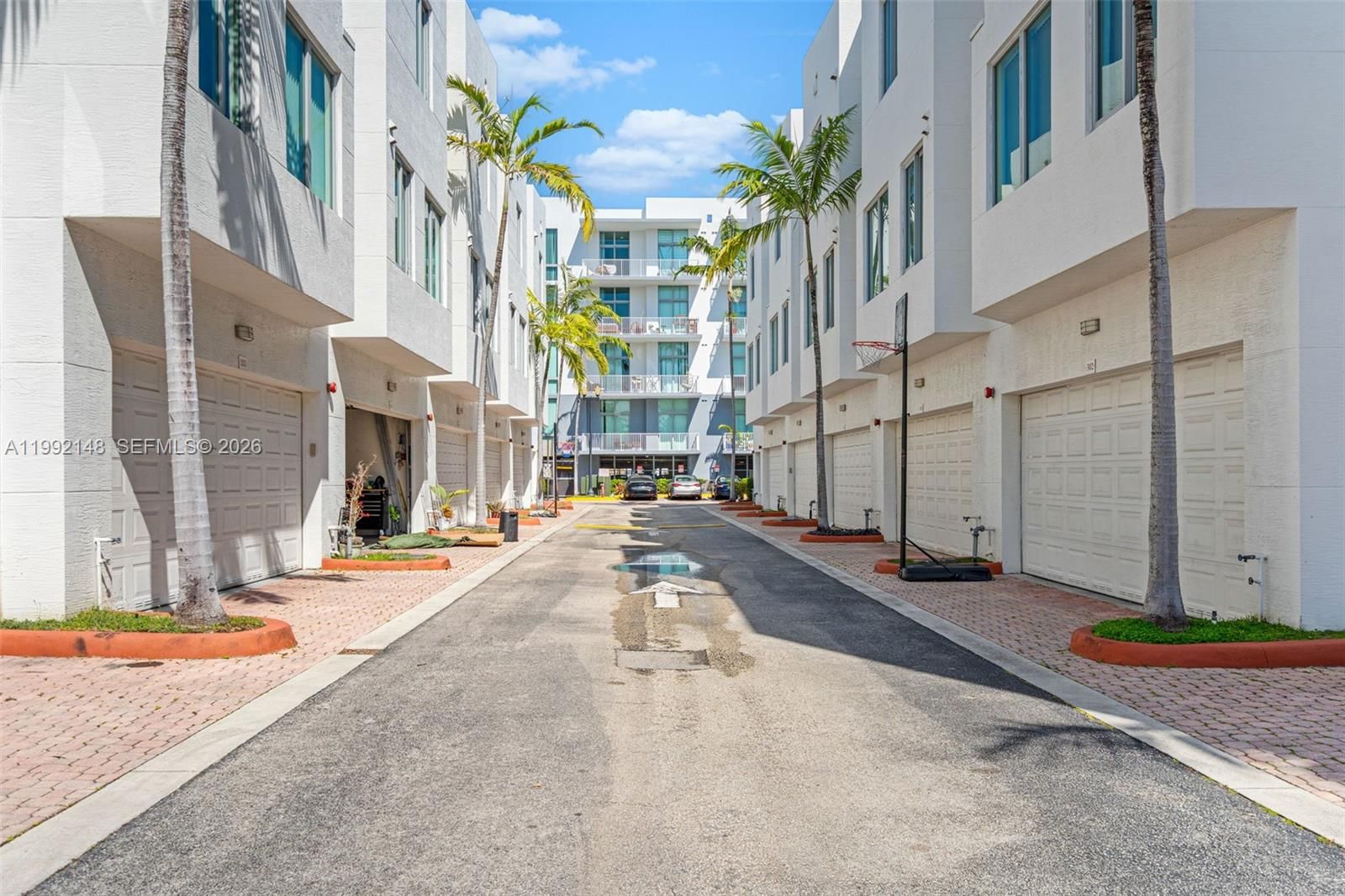 Real estate property located at 2134 Van Buren St #306, Broward, Courtyards At Hollywood, Hollywood, FL