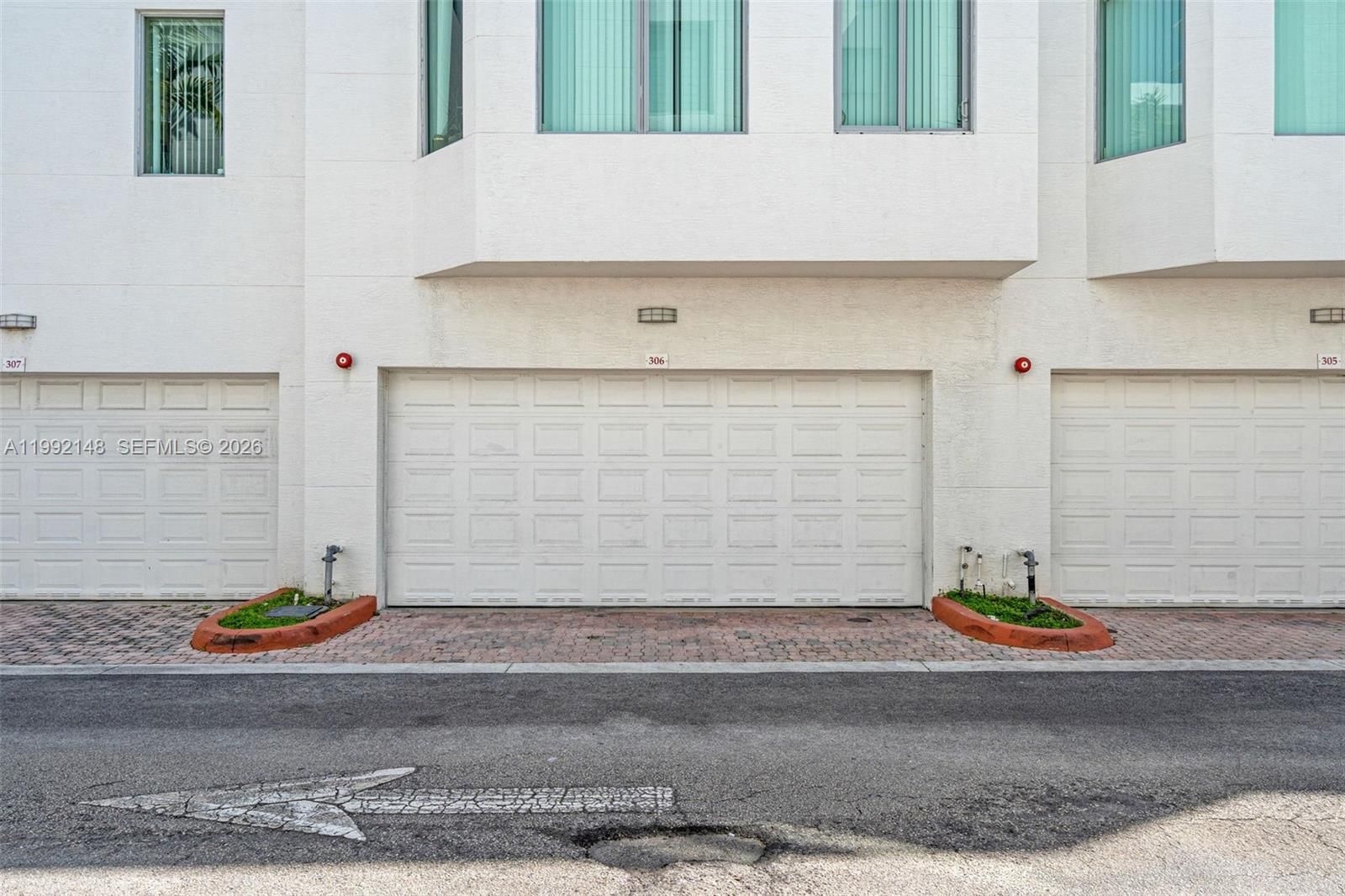 Real estate property located at 2134 Van Buren St #306, Broward, Courtyards At Hollywood, Hollywood, FL