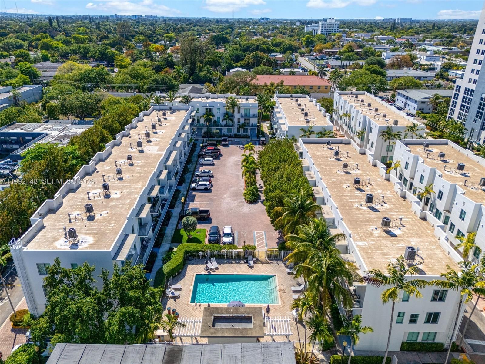 Real estate property located at 2134 Van Buren St #306, Broward, Courtyards At Hollywood, Hollywood, FL