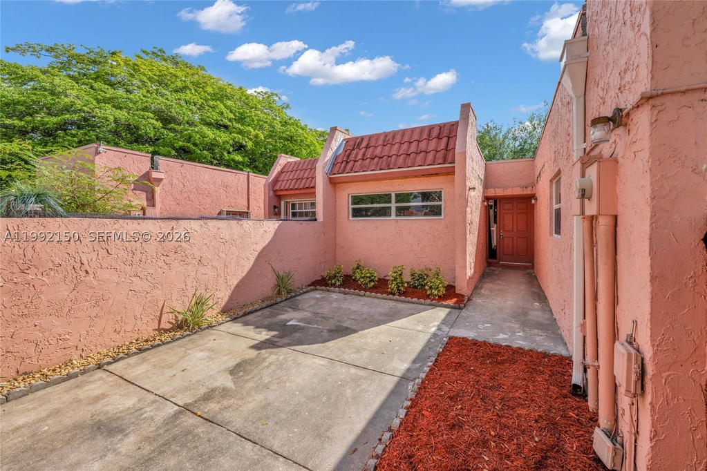 Real estate property located at 1624 56th Ave #14, Broward, Wimbledon Townhouse I-17, Lauderhill, FL