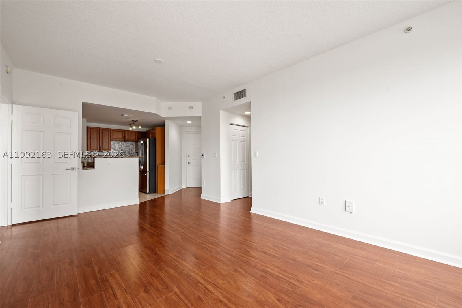 Real estate property located at 357 Almeria Ave #1006, Miami-dade, Gables Park Tower, Coral Gables, FL