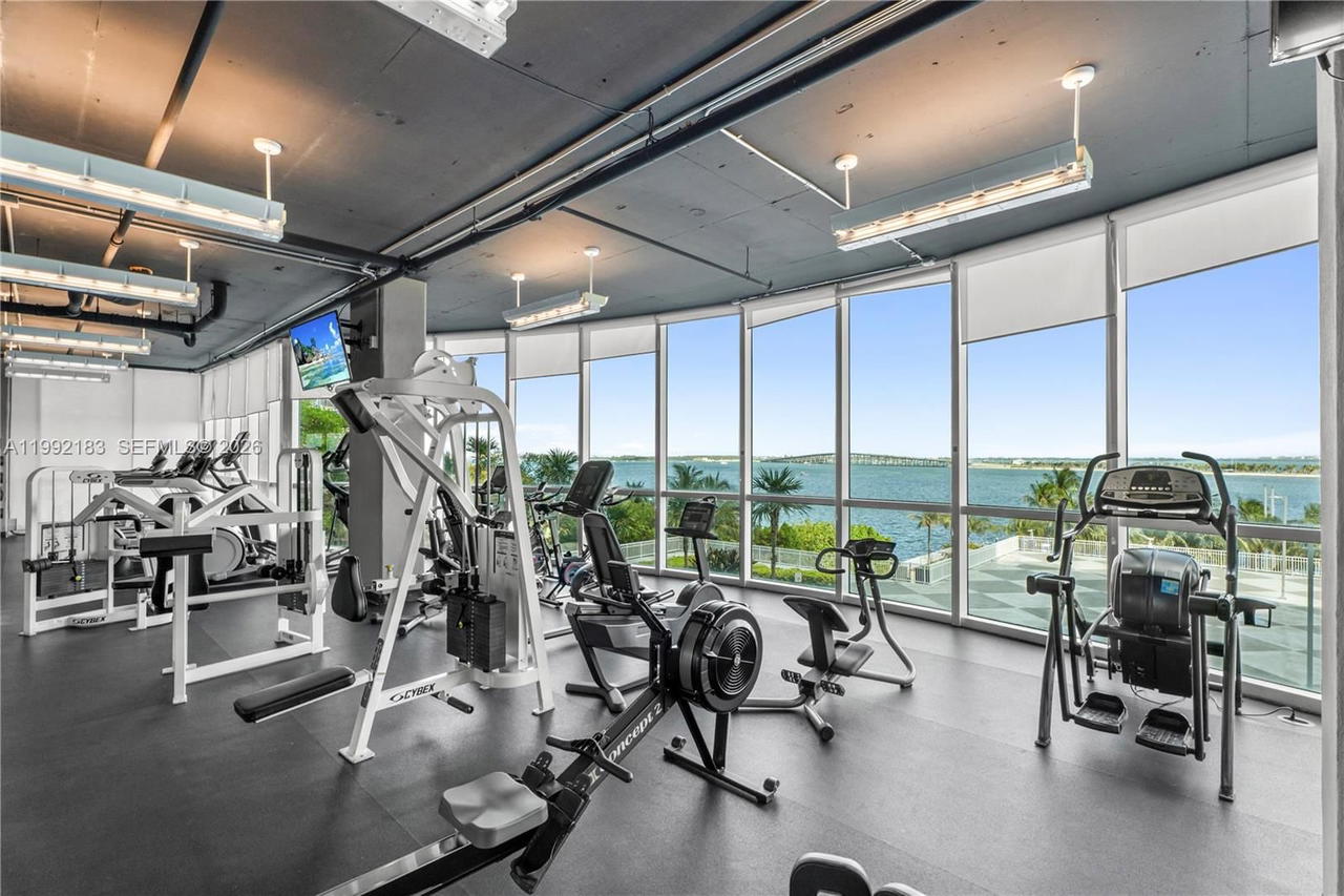 Real estate property located at 2101 Brickell Ave #806, Miami-dade, Skyline On Brickell Condo, Miami, FL