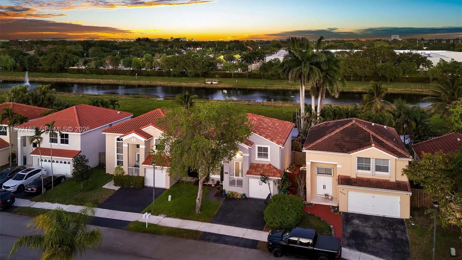 Real estate property located at 4420 82nd Way, Broward, Orange Drive-pine Island, Davie, FL