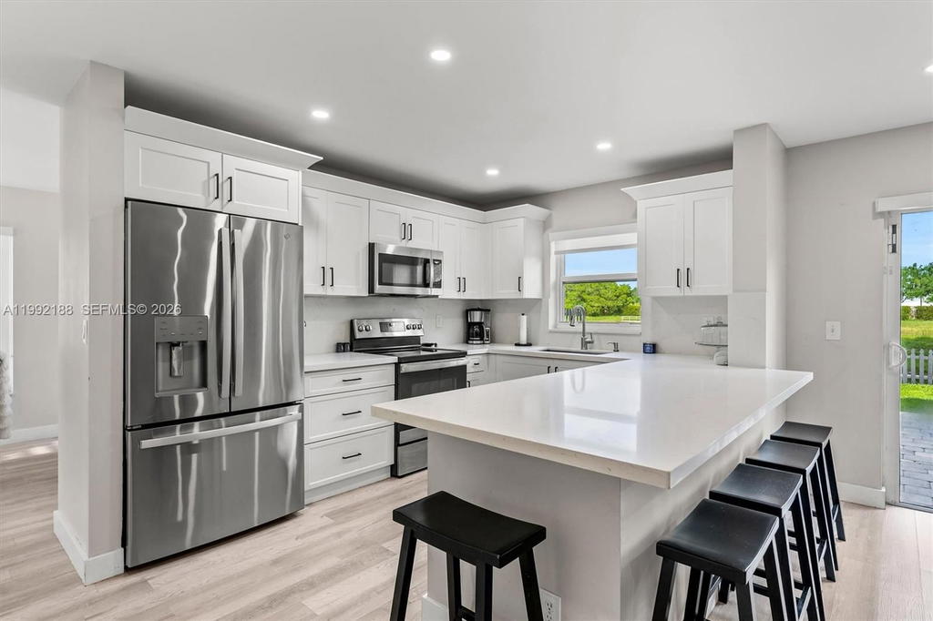 Real estate property located at 4420 82nd Way, Broward, Orange Drive-pine Island, Davie, FL