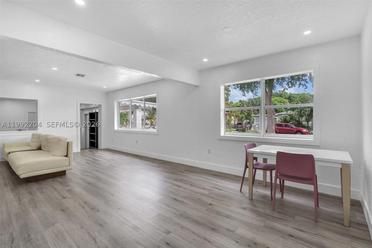Real estate property located at 181 121st St, Miami-dade, Breezeswept Estates, North Miami, FL