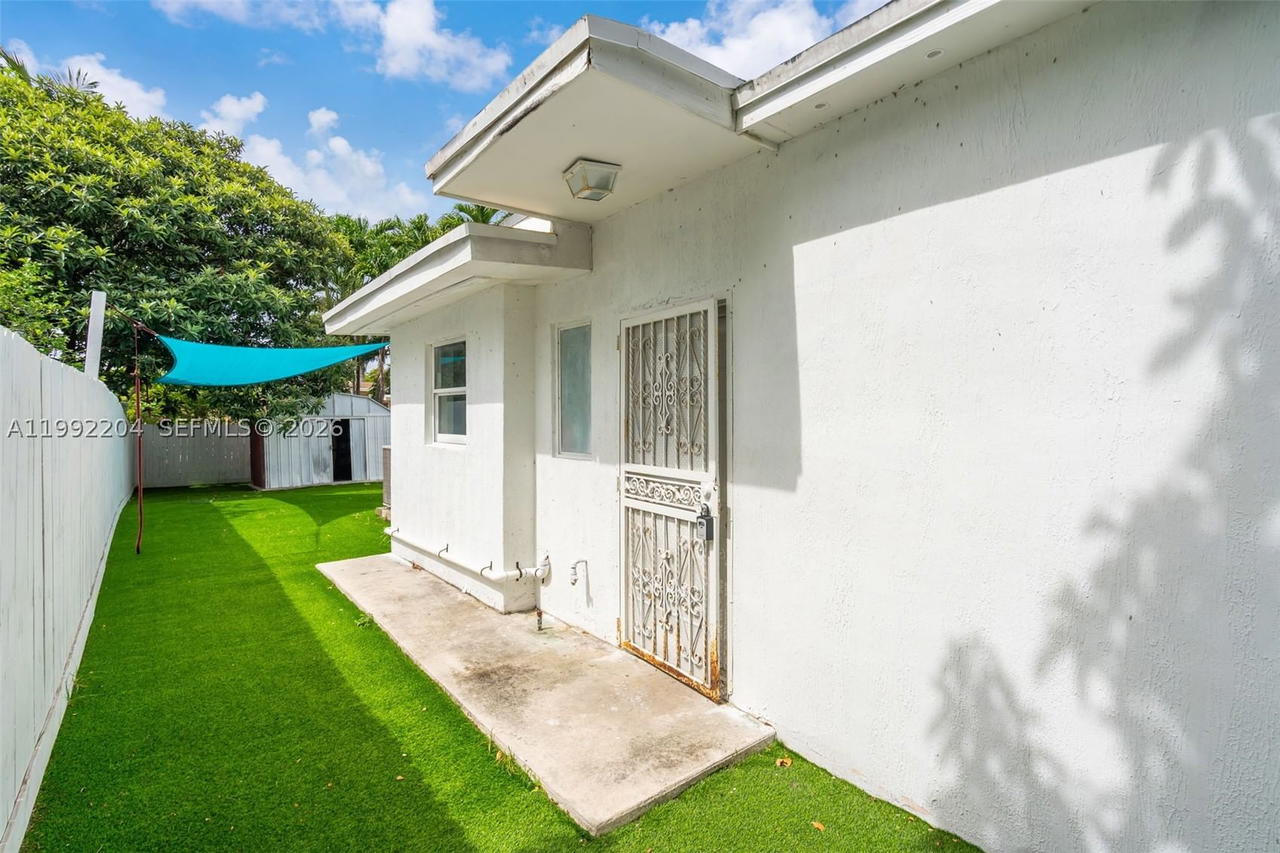 Real estate property located at 181 121st St, Miami-dade, Breezeswept Estates, North Miami, FL