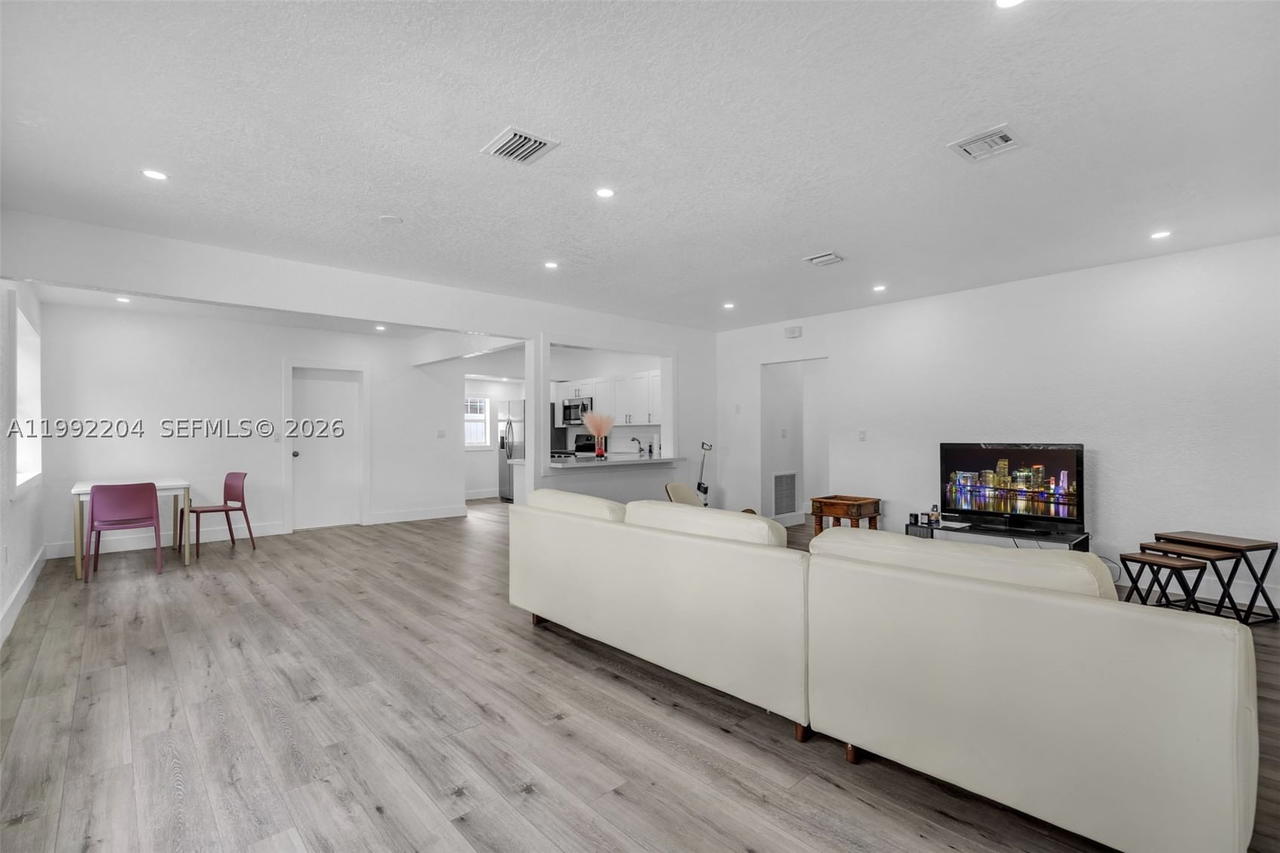Real estate property located at 181 121st St, Miami-dade, Breezeswept Estates, North Miami, FL
