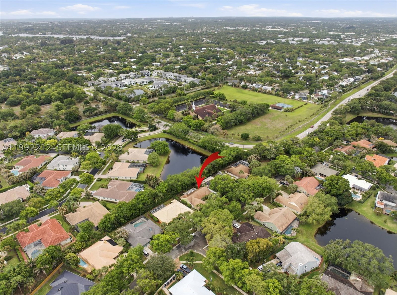 Real estate property located at 18546 Lake Bend Dr, Palm Beach, Shores 1, Jupiter, FL