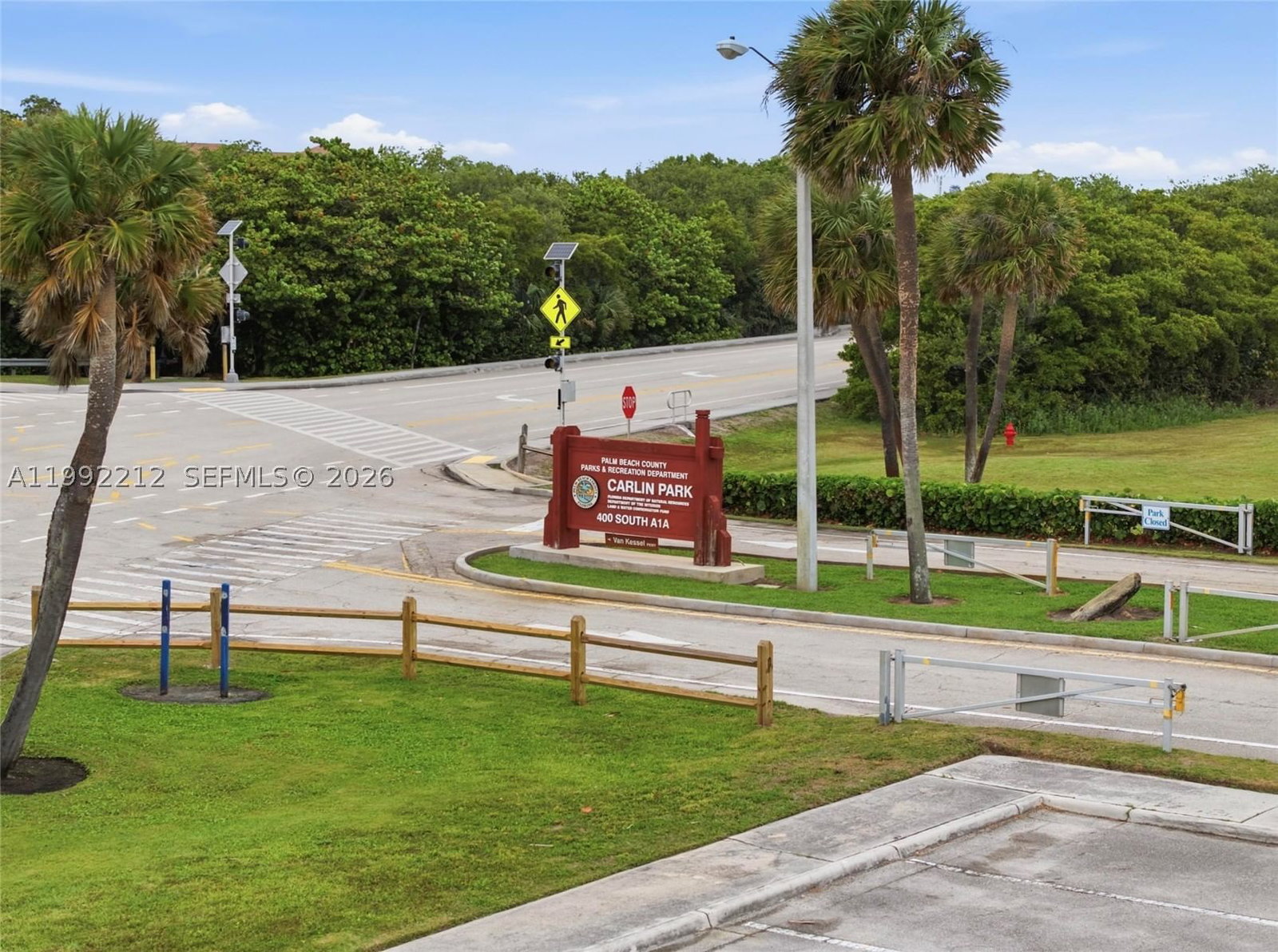 Real estate property located at 18546 Lake Bend Dr, Palm Beach, Shores 1, Jupiter, FL