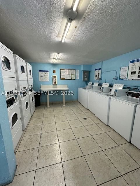 Real estate property located at 5400 77 Court #2R, Miami-dade, Miller Lake Condo, Miami, FL