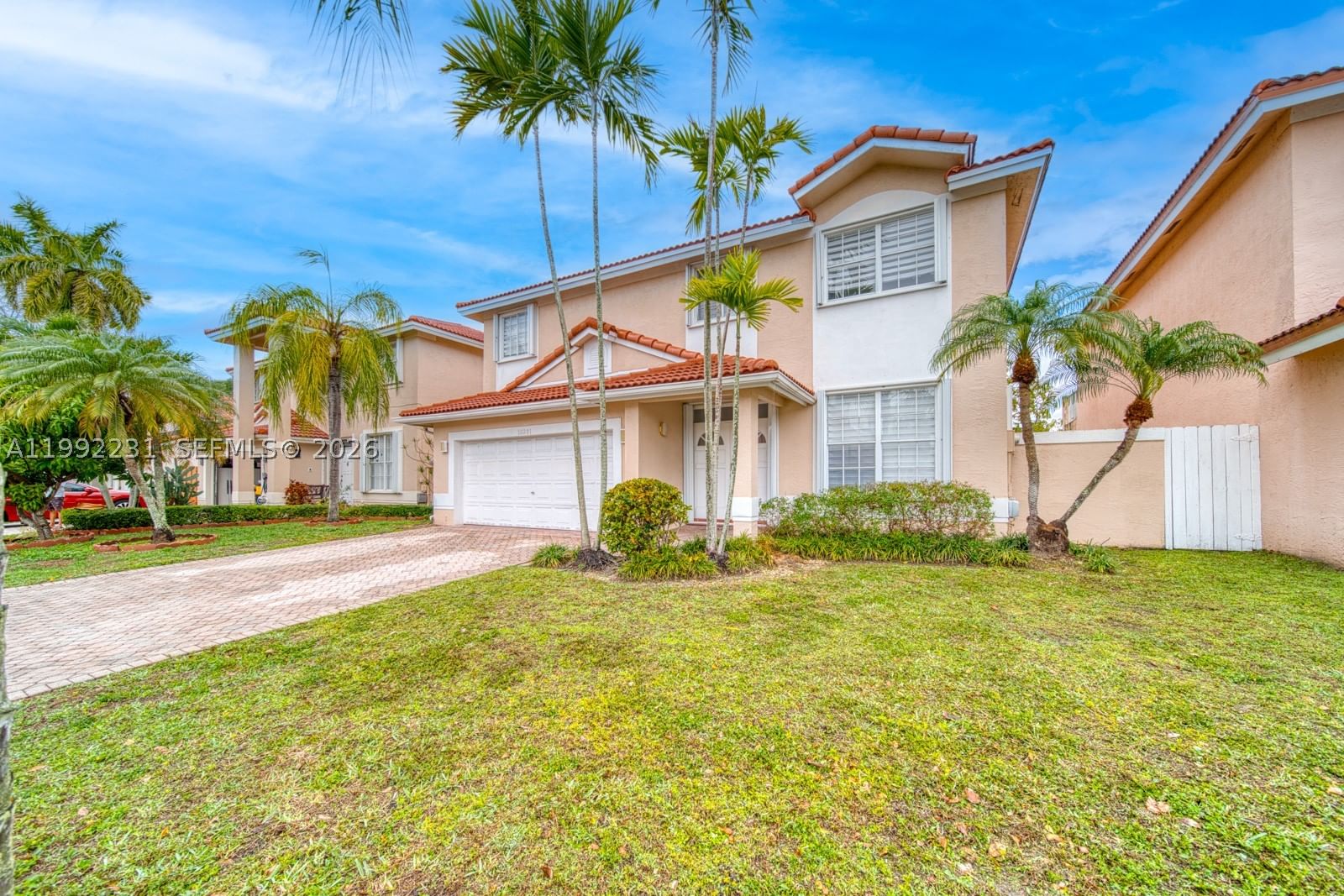 Real estate property located at 15261 108th Ter, Miami-dade, Jasmine At The Hammocks 1, Miami, FL