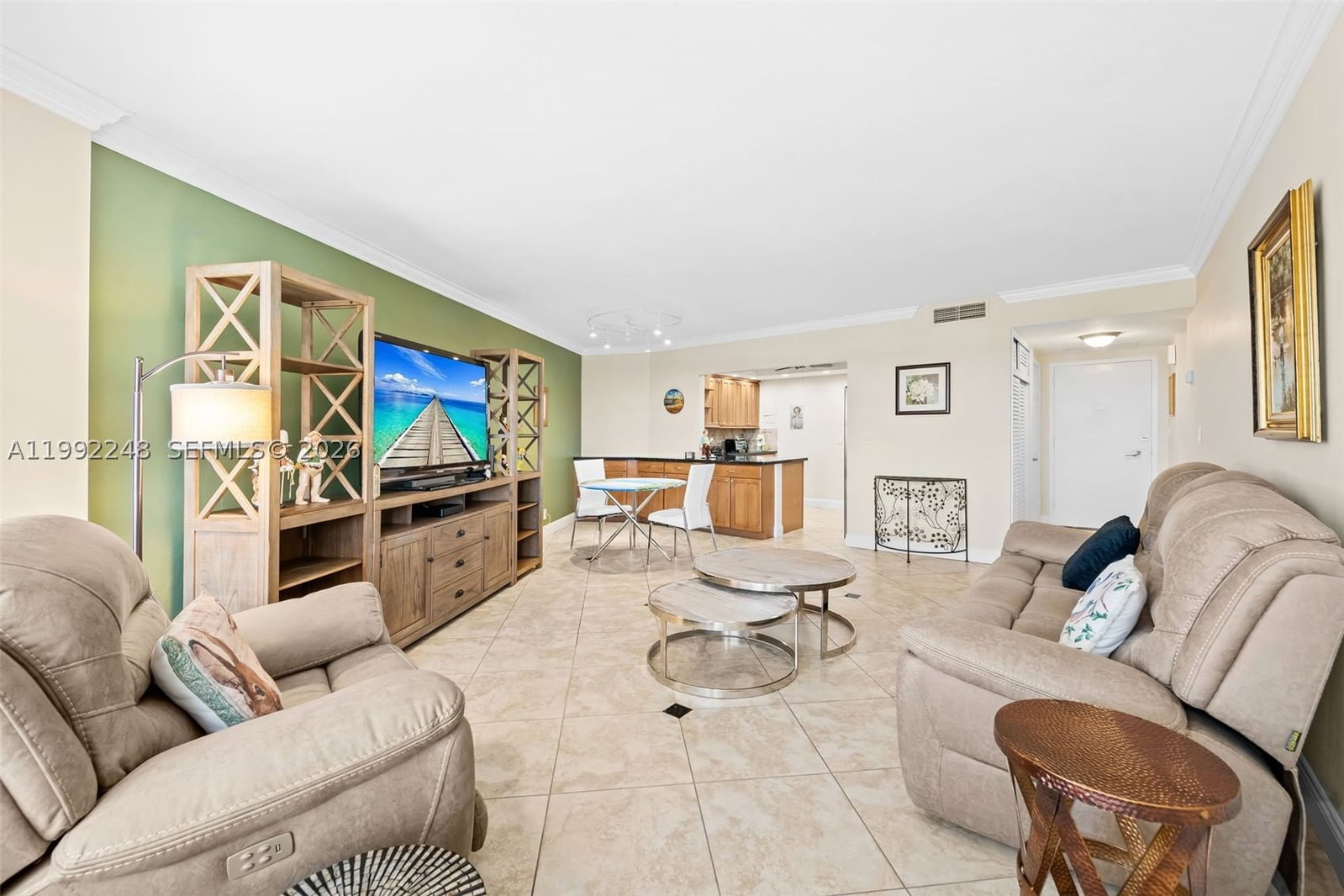 Real estate property located at 3700 Galt Ocean Dr #612, Broward, Royal Ambassador Condo, Fort Lauderdale, FL