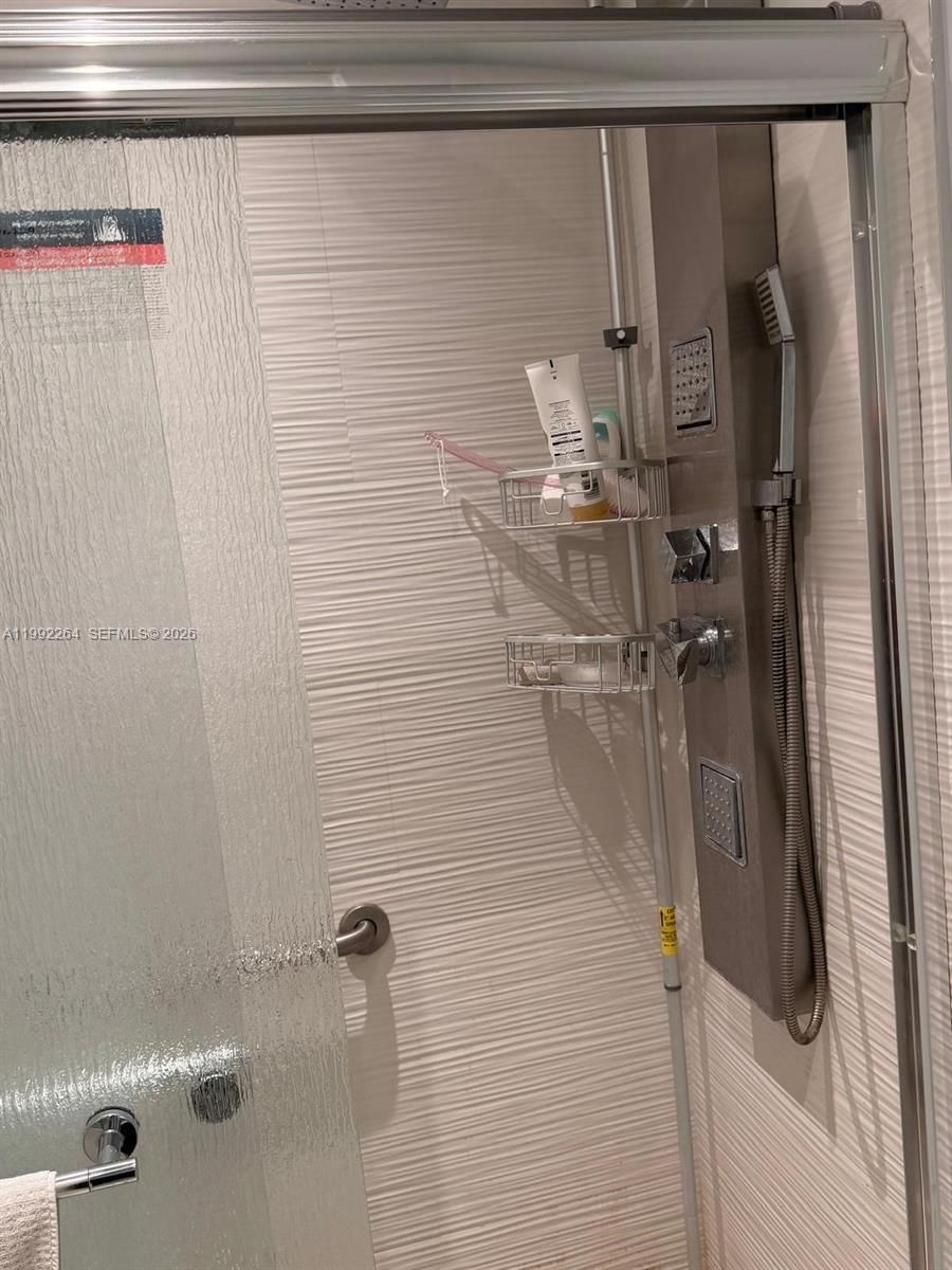 Real estate property located at 10060 41st St #55-5, Miami-dade, Villas Of Amberwood Condo, Doral, FL