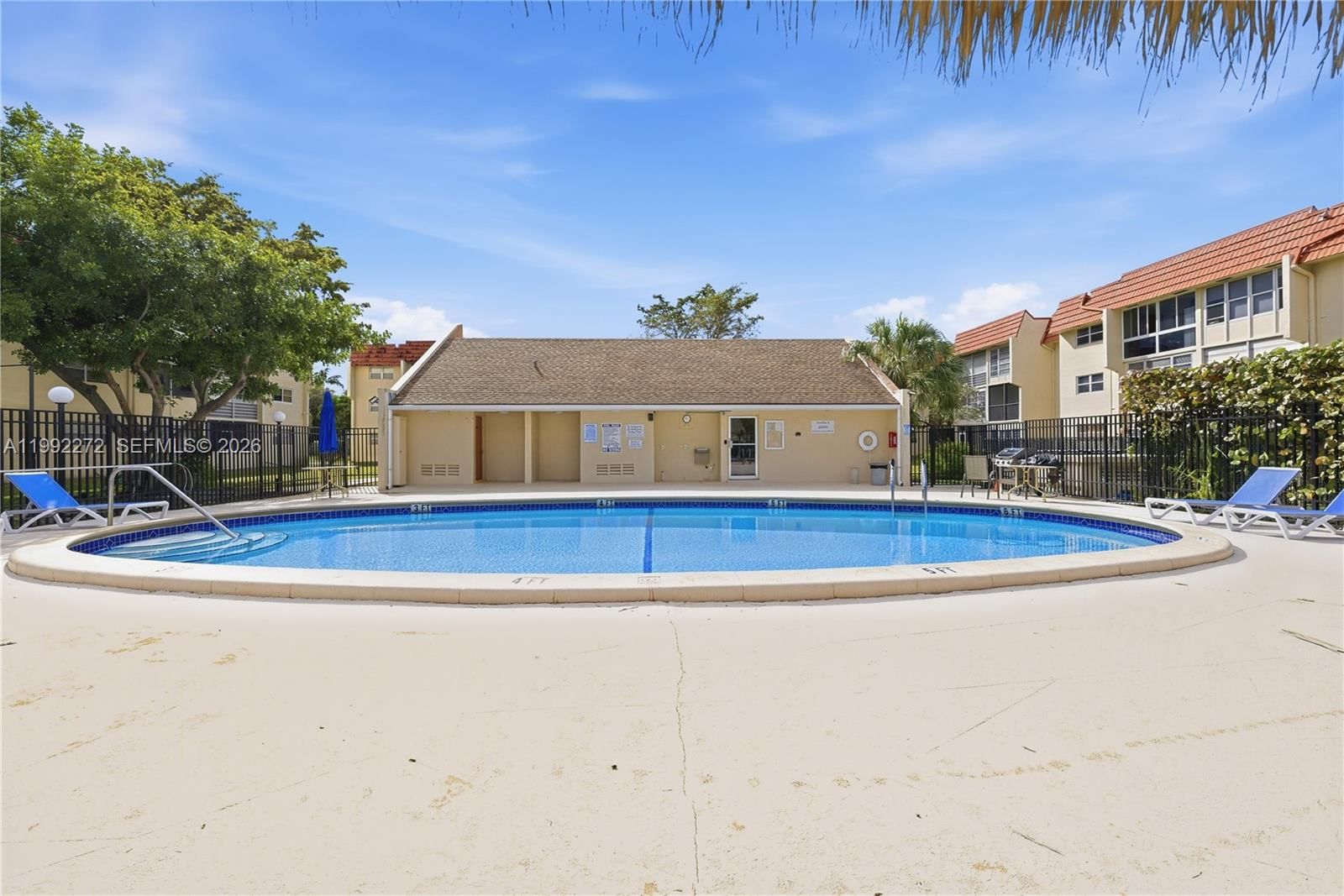 Real estate property located at 2651 Sunrise Lakes Dr #104, Broward, Sunrise Lakes 9 Condo, Sunrise, FL