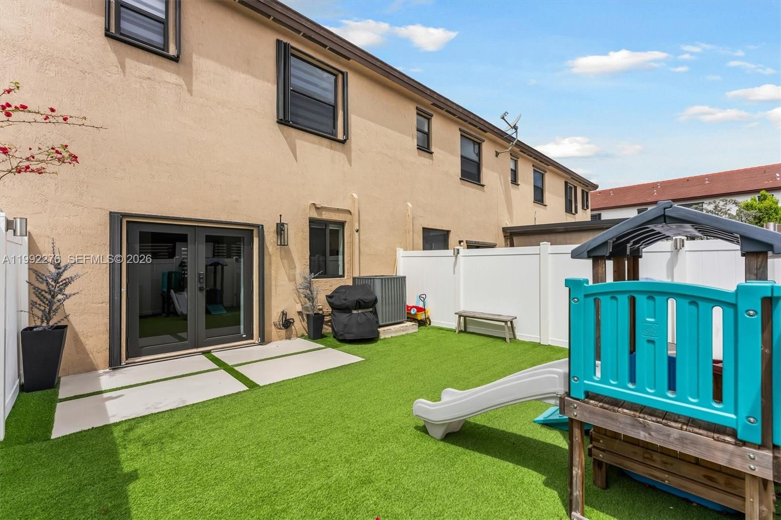 Real estate property located at 10487 34th Ct, Miami-dade, Aquabella Section Two, Hialeah, FL