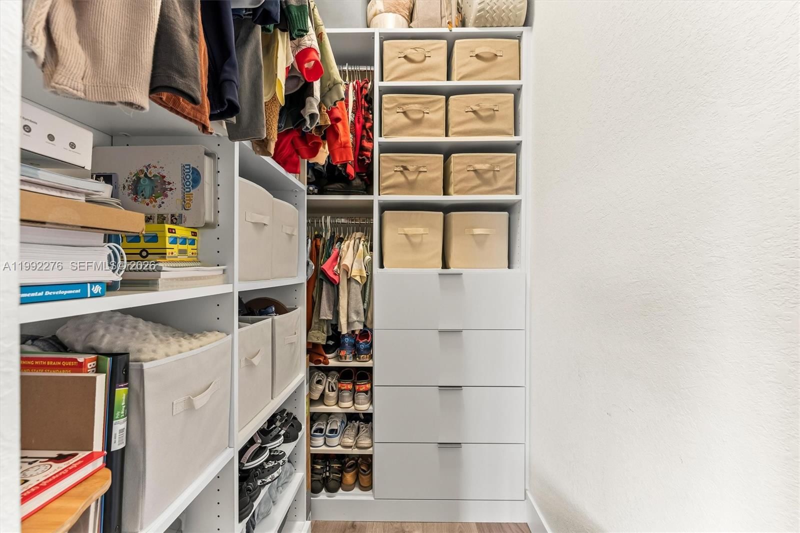 Real estate property located at 10487 34th Ct, Miami-dade, Aquabella Section Two, Hialeah, FL