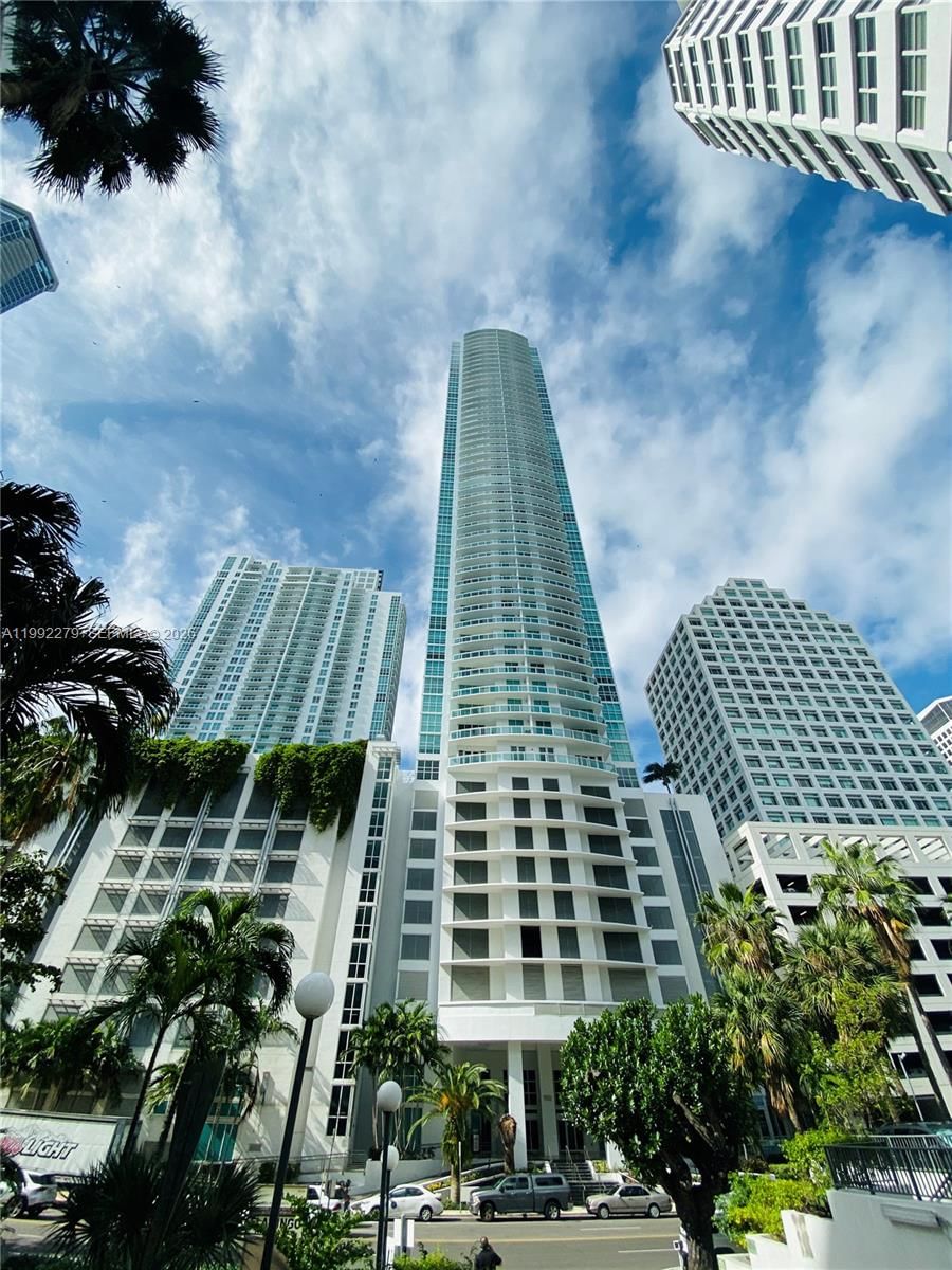 Real estate property located at 950 Brickell Bay Dr #2706, Miami-dade, The Plaza 851 Brickell Co, Miami, FL