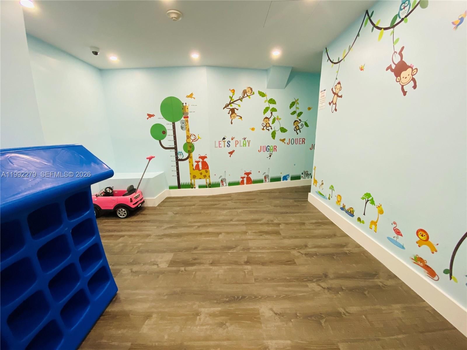 Real estate property located at 950 Brickell Bay Dr #2706, Miami-dade, The Plaza 851 Brickell Co, Miami, FL