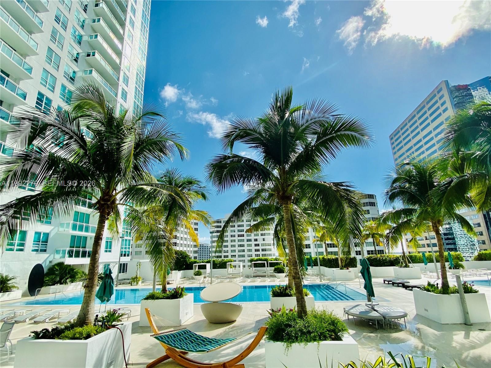 Real estate property located at 950 Brickell Bay Dr #2706, Miami-dade, The Plaza 851 Brickell Co, Miami, FL