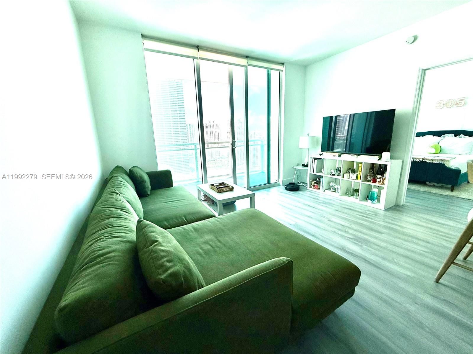 Real estate property located at 950 Brickell Bay Dr #2706, Miami-dade, The Plaza 851 Brickell Co, Miami, FL