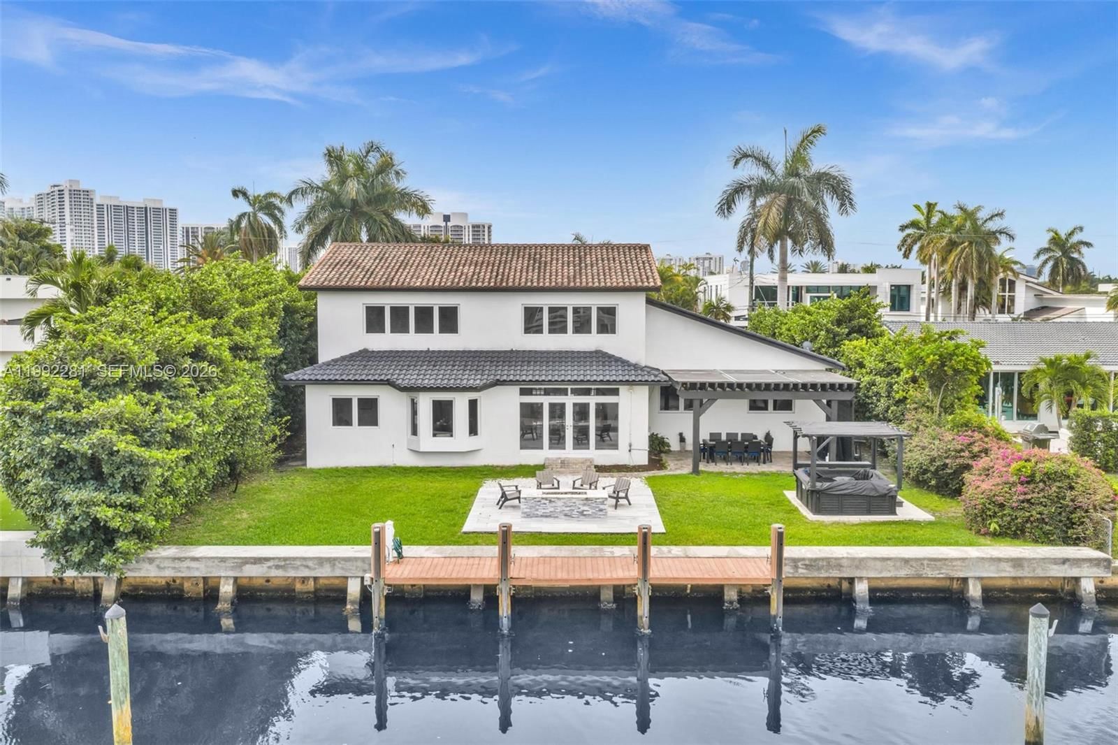 Real estate property located at 472 Sunset Dr, Broward, Golden Isles Sec, Hallandale Beach, FL