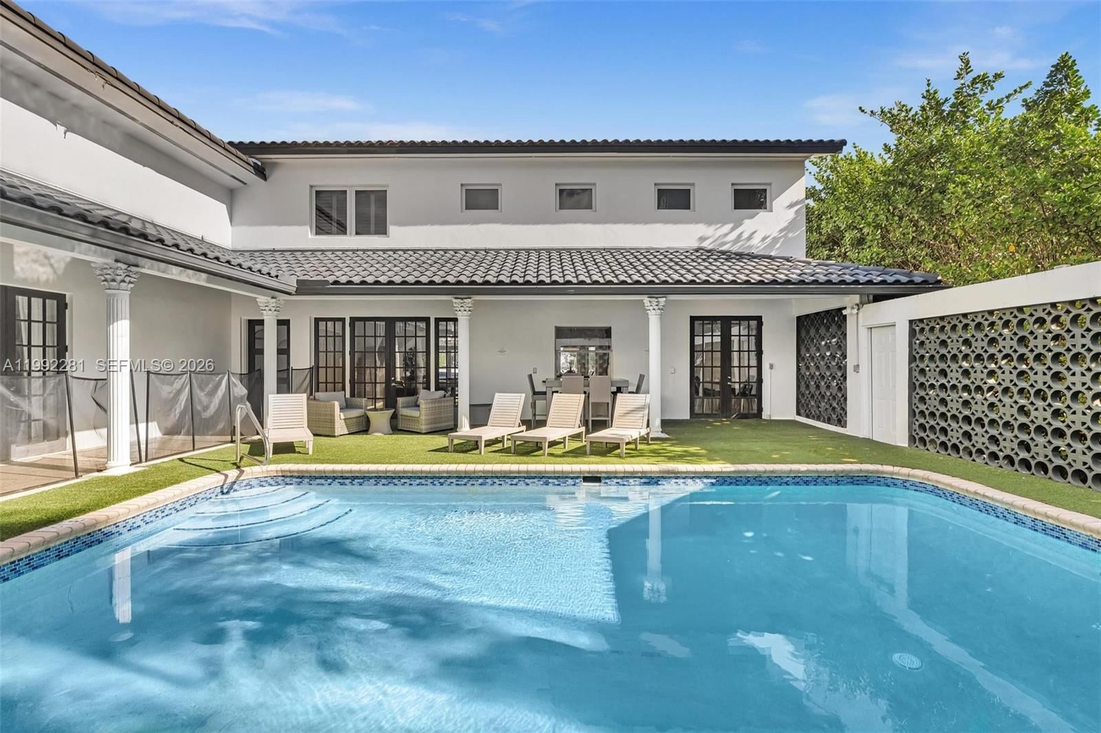 Real estate property located at 472 Sunset Dr, Broward, Golden Isles Sec, Hallandale Beach, FL