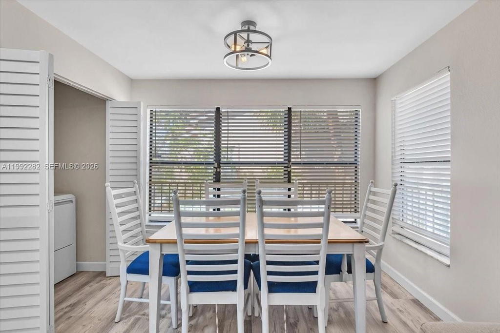 Real estate property located at 2796 University Dr #2202, Broward, Sundance At Davie Condo, Davie, FL