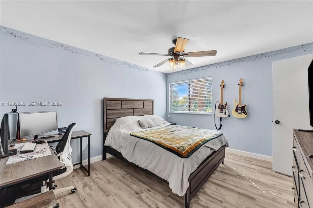 Real estate property located at 2796 University Dr #2202, Broward, Sundance At Davie Condo, Davie, FL