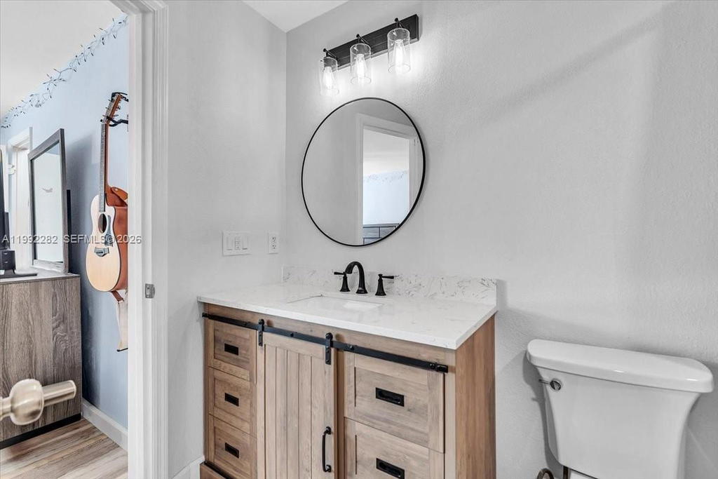 Real estate property located at 2796 University Dr #2202, Broward, Sundance At Davie Condo, Davie, FL