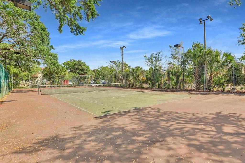 Real estate property located at 2796 University Dr #2202, Broward, Sundance At Davie Condo, Davie, FL