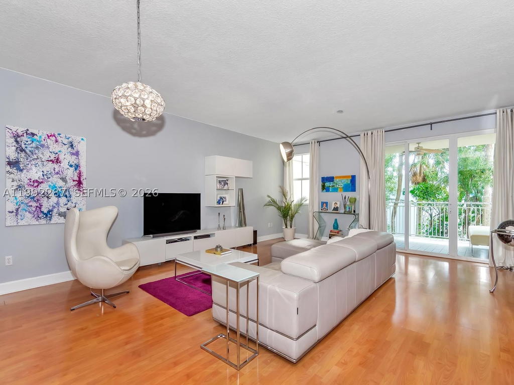 Real estate property located at 7542 102nd St #209, Miami-dade, The Reserve Of Pinecrest, Pinecrest, FL