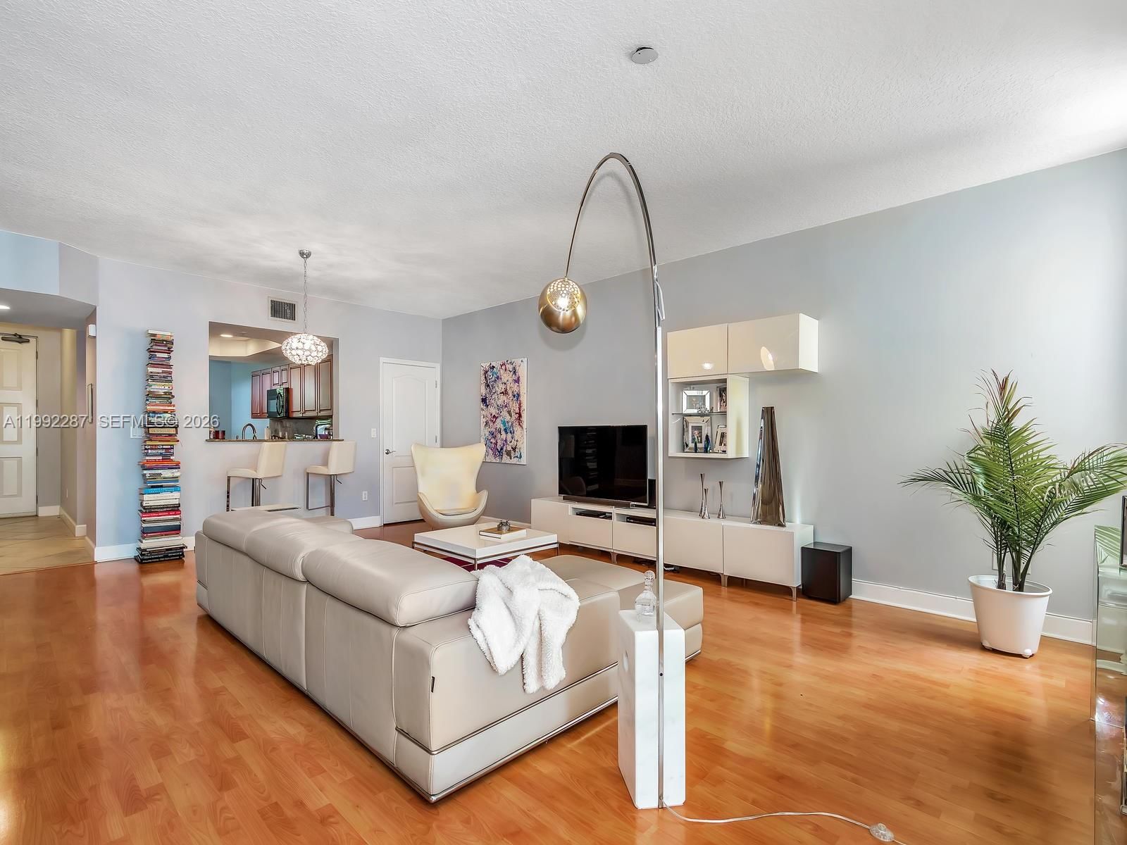 Real estate property located at 7542 102nd St #209, Miami-dade, The Reserve Of Pinecrest, Pinecrest, FL