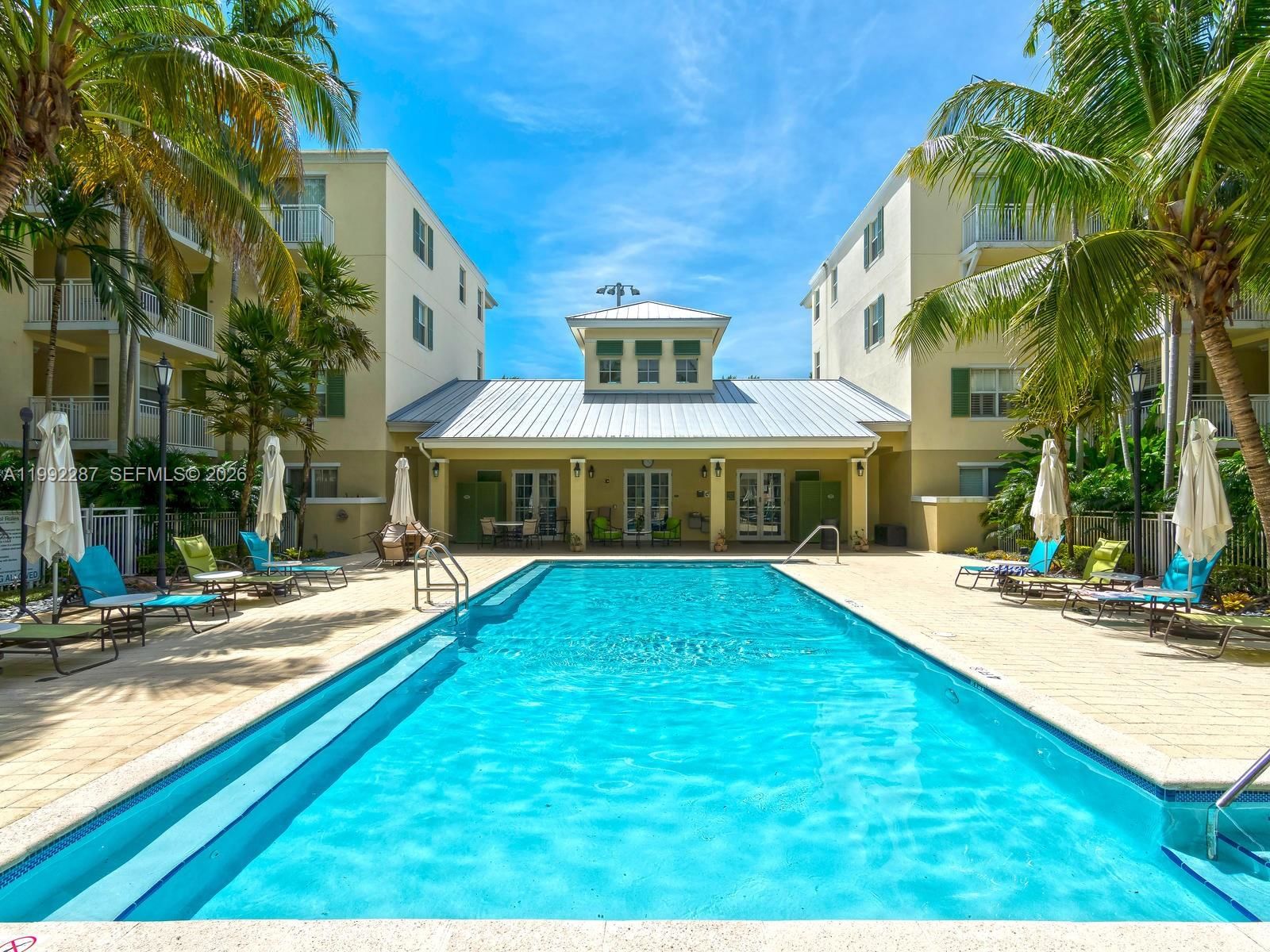 Real estate property located at 7542 102nd St #209, Miami-dade, The Reserve Of Pinecrest, Pinecrest, FL