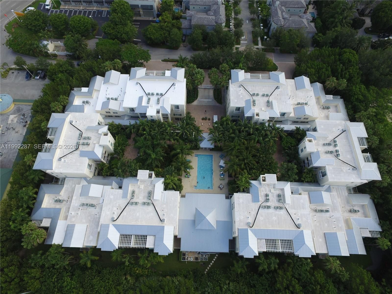 Real estate property located at 7542 102nd St #209, Miami-dade, The Reserve Of Pinecrest, Pinecrest, FL