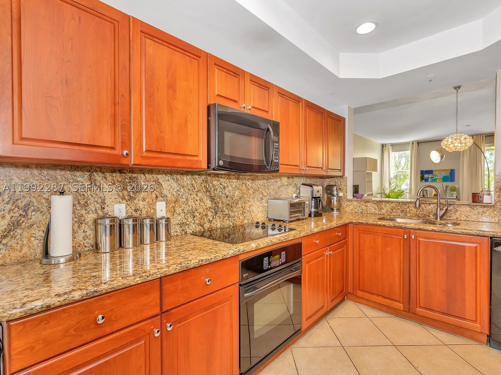 Real estate property located at 7542 102nd St #209, Miami-dade, The Reserve Of Pinecrest, Pinecrest, FL