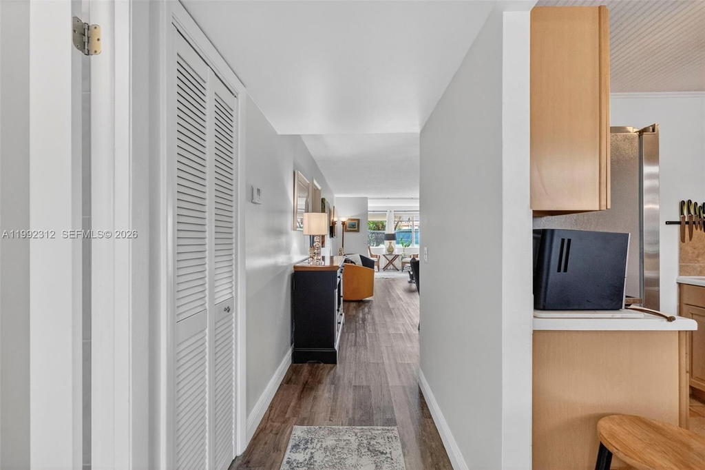 Real estate property located at 9821 Sunrise Lakes Blvd #107, Broward, Sunrise Lakes 152 Condo, Sunrise, FL