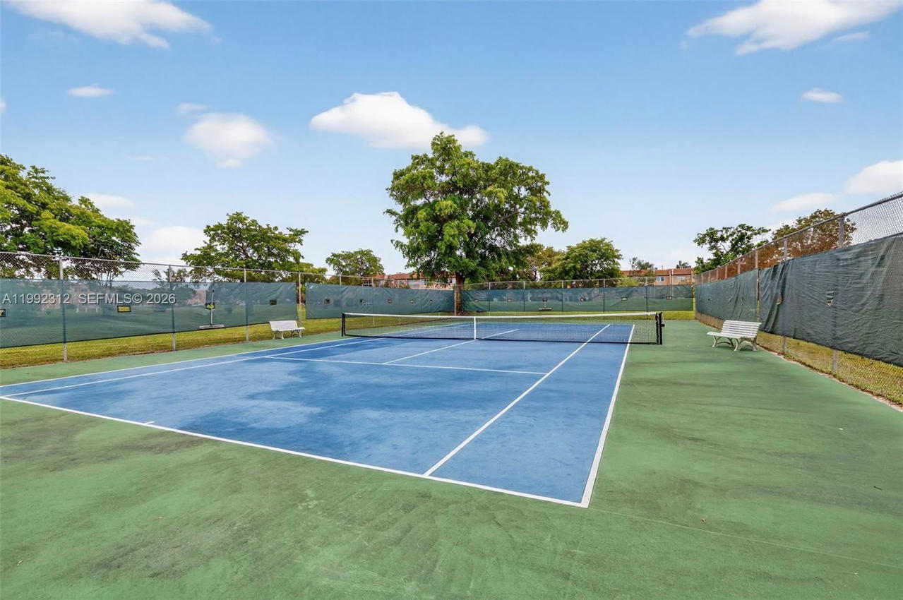 Real estate property located at 9821 Sunrise Lakes Blvd #107, Broward, Sunrise Lakes 152 Condo, Sunrise, FL