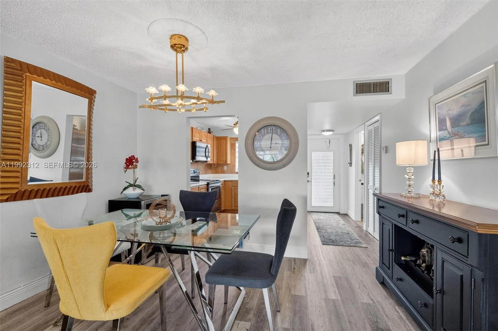 Real estate property located at 9821 Sunrise Lakes Blvd #107, Broward, Sunrise Lakes 152 Condo, Sunrise, FL