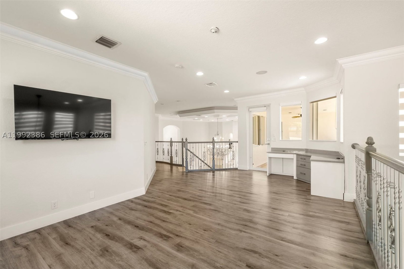 Real estate property located at 9886 Via Bernini, Palm Beach, Villages Of Windsor 1, Lake Worth, FL