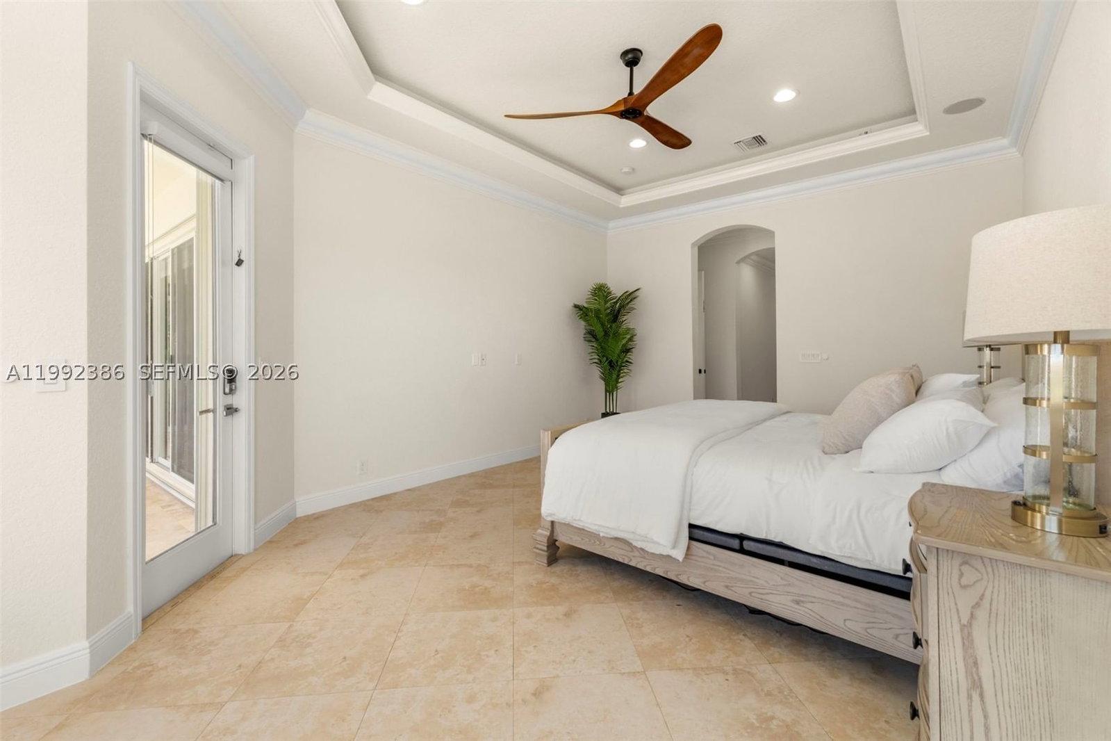 Real estate property located at 9886 Via Bernini, Palm Beach, Villages Of Windsor 1, Lake Worth, FL