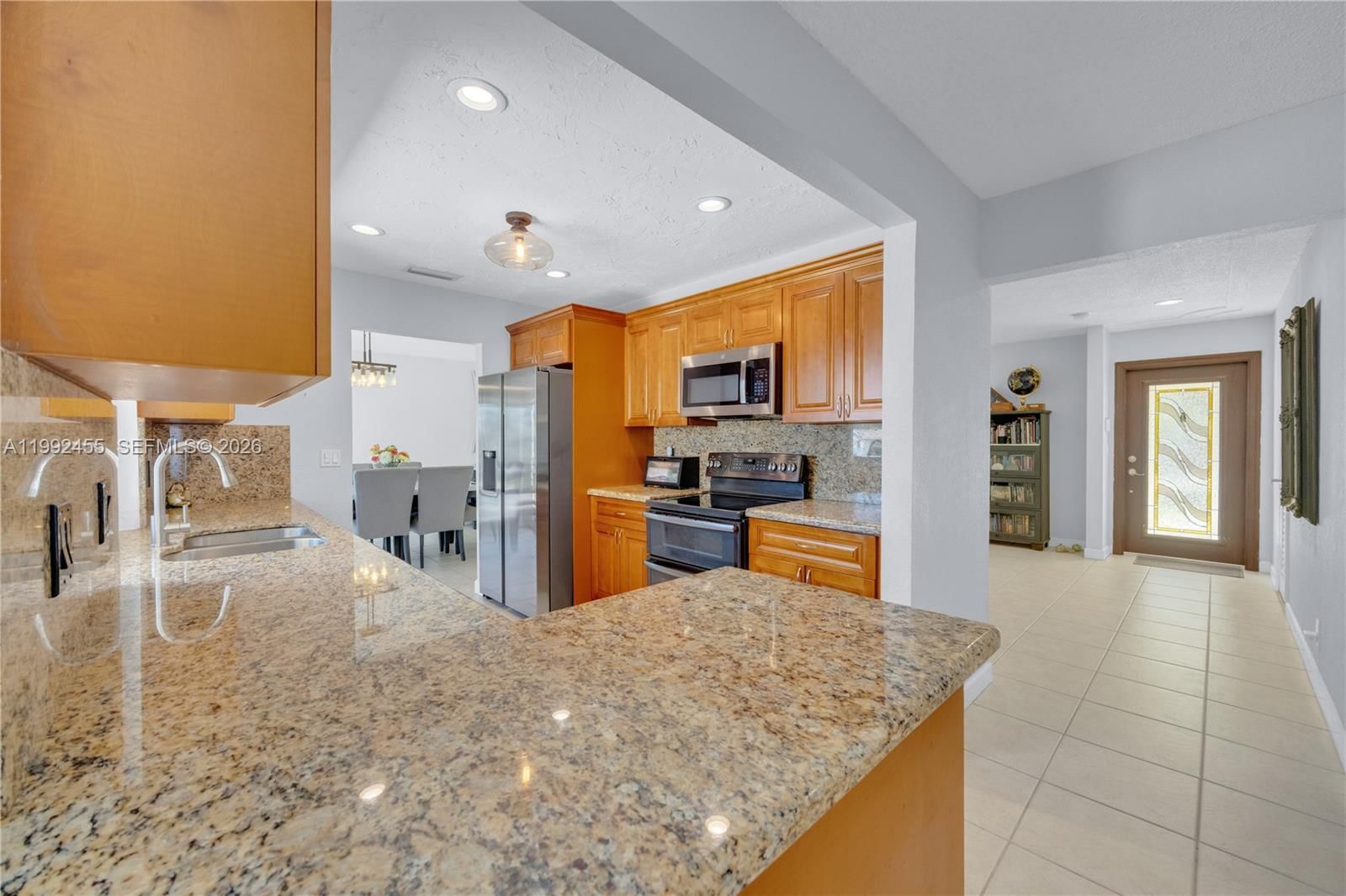 Real estate property located at 6121 16th St, Broward, Waterway Estates Sec Four, Plantation, FL